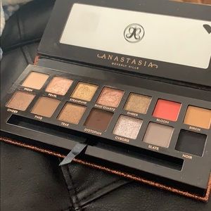 Anastasia Sultry eyeshadow
